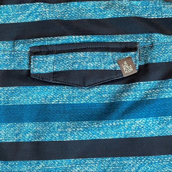 The North Face Men’s Blue Striped Drawstring Boardshorts - Picture 6 of 10